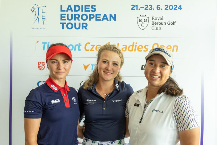 Klára Spilková, Sára Kousková, Kristýna Napoleaová - Foto Klára Spilková, Sára Kousková, Kristýna Napoleaová - Foto Tristan Jones LET