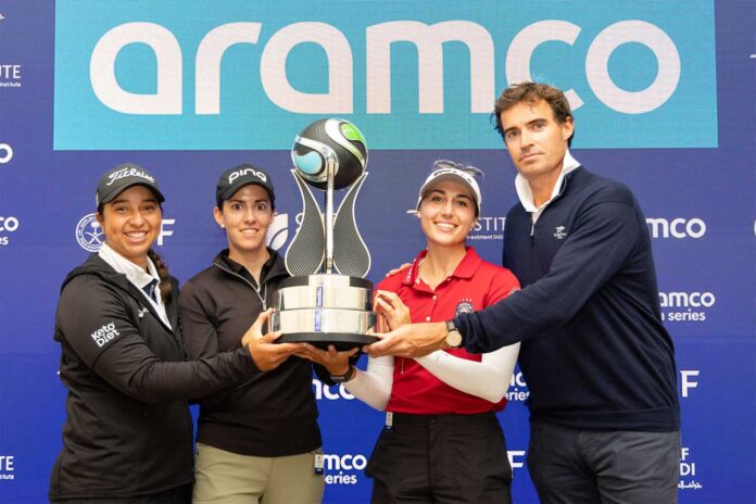 Tým Nadaud - foto Tristan Jones