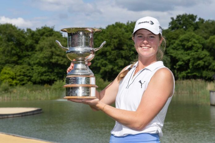 Mimi Rhodes - foto Profimedia